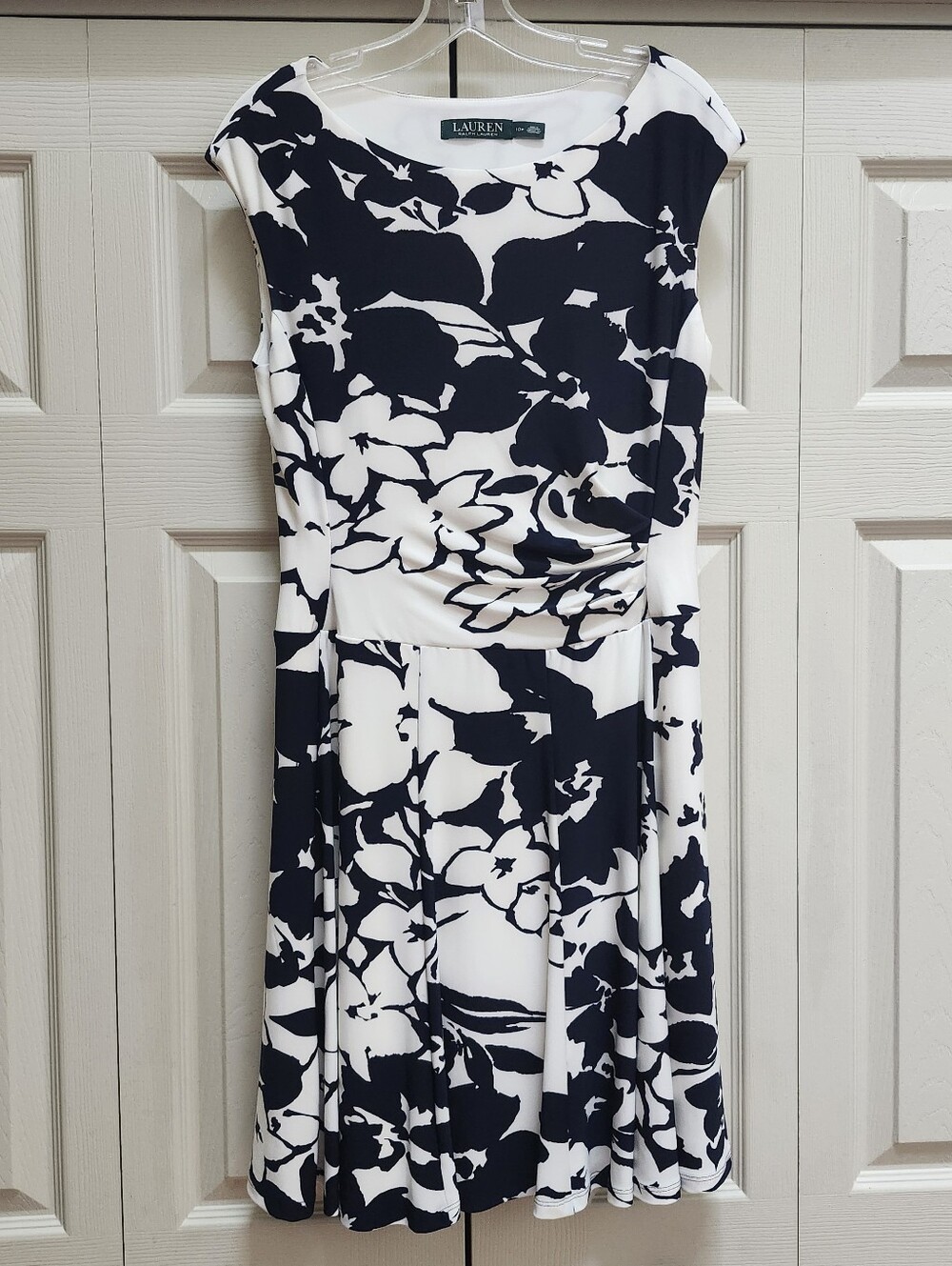 LAUREN Ralph Lauren Deep Navy White Floral Ruched Fit Flare Dress 10P